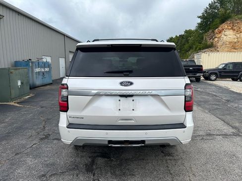 Used 2019 Ford Expedition Platinum RWD image 3