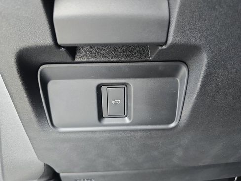 New 2026 Land Rover Discovery Sport Landmark image 26