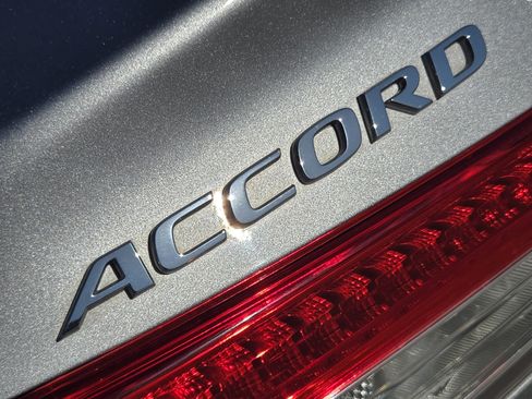 Used 2020 Honda Accord LX image 32