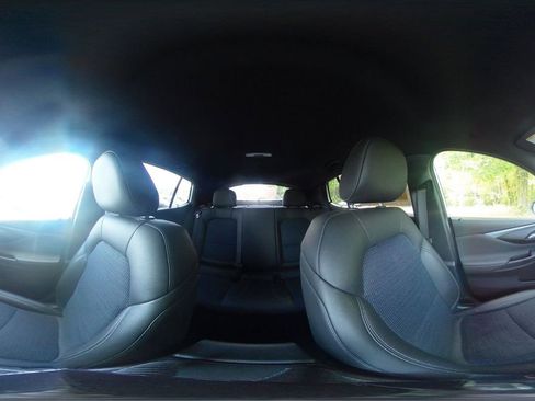Used 2025 Buick Envista Preferred FWD image 41
