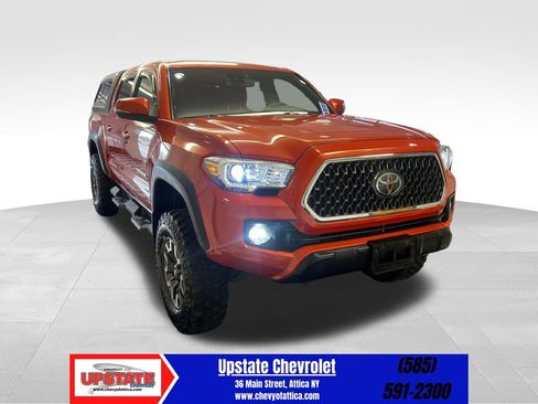 Used 2018 Toyota Tacoma TRD Off-Road image 1