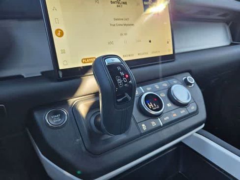 Used 2025 Land Rover Defender 110 S image 35