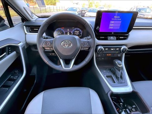 Used 2024 Toyota RAV4 Limited image 6