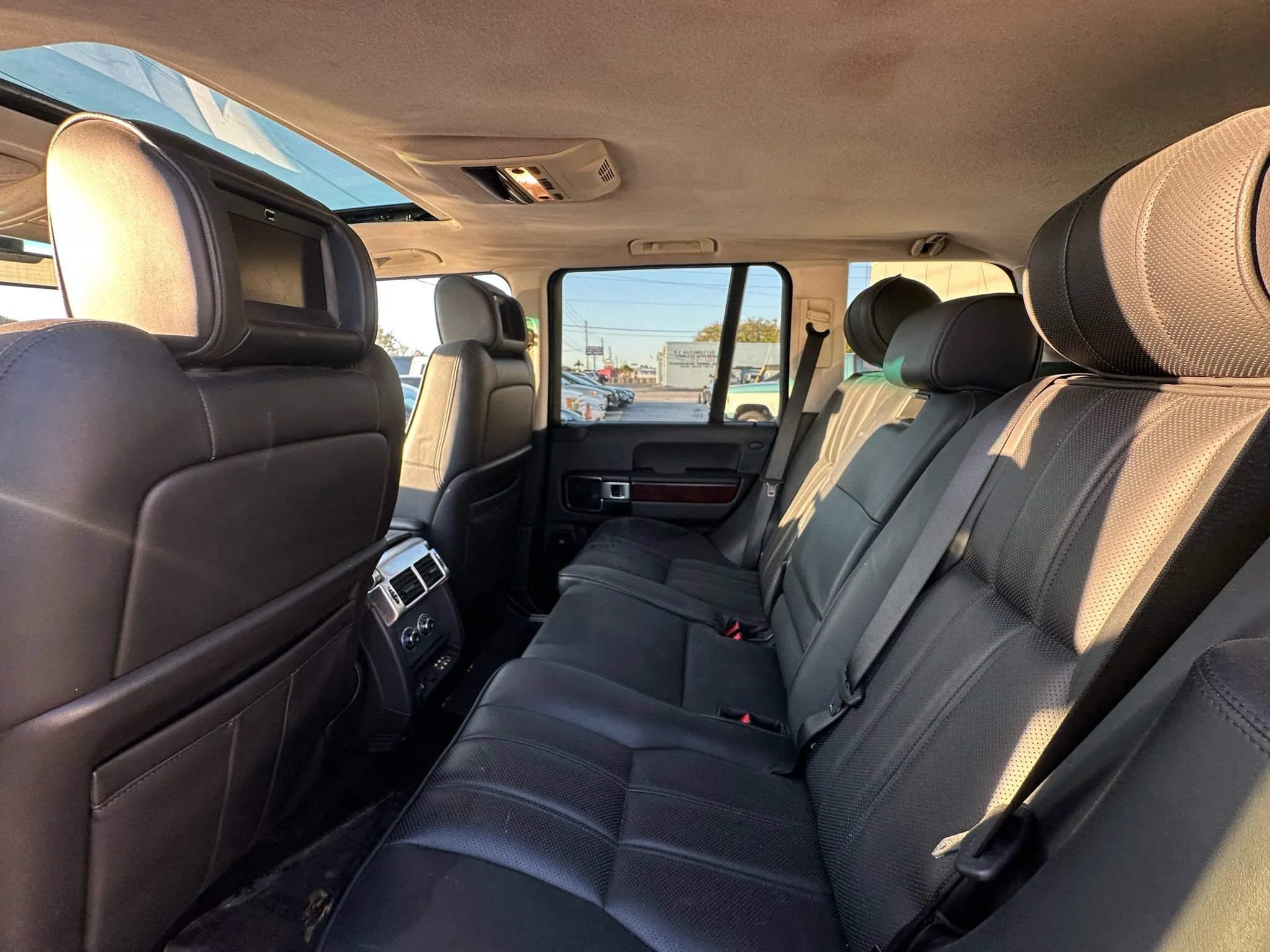 Used 2008 Land Rover Range Rover Supercharged AWD/4WD image 26