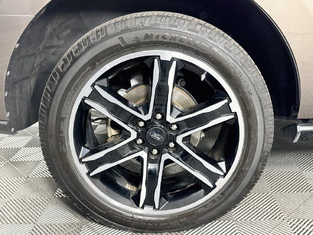 Used 2019 Ford Expedition Limited w/ Equipment Group 303A RWD image 28