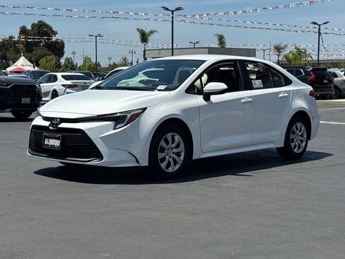 New 2026 Toyota Corolla LE FWD image 5