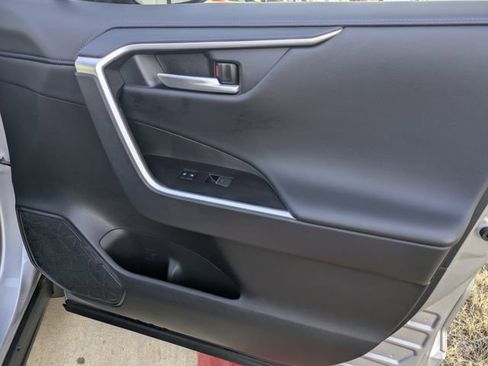 Used 2024 Toyota RAV4 XSE image 33