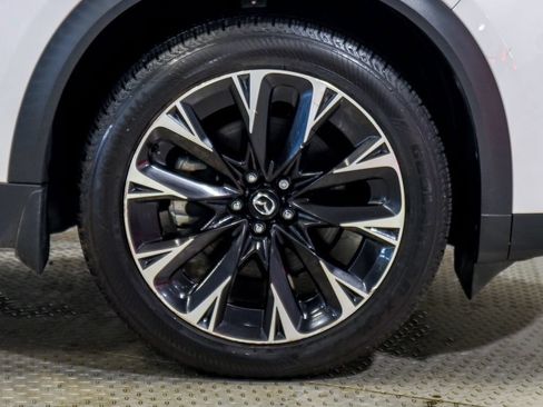Used 2024 MAZDA CX-90 Plug-In Hybrid w/ Premium Plus AWD/4WD image 11