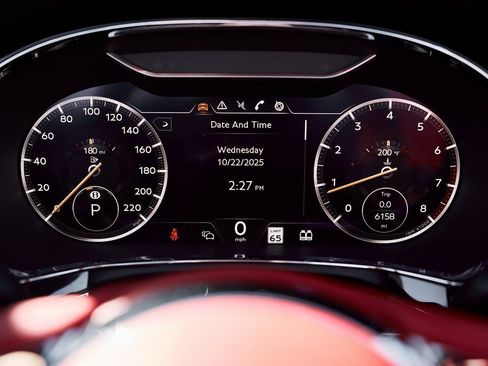 Used 2023 Bentley Continental GT Azure image 52