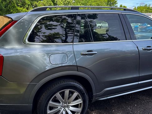 Used 2018 Volvo XC90 T6 Momentum w/ Momentum Plus Package image 16