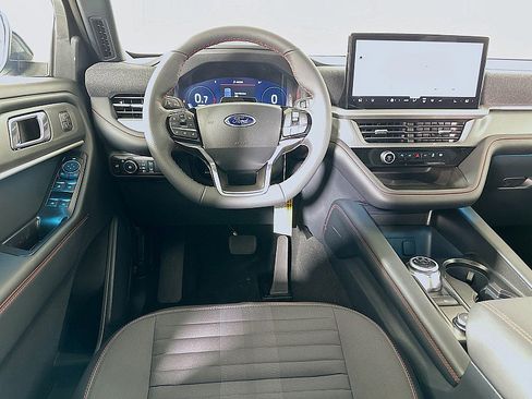 New 2026 Ford Explorer ST-Line AWD/4WD image 15