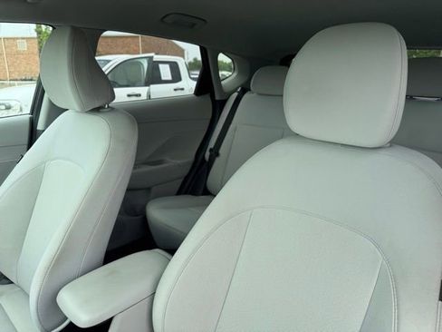 Used 2025 Hyundai Kona SEL AWD/4WD image 11