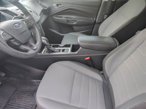 Used 2018 Ford Escape S image 9
