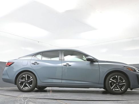 Used 2024 Nissan Sentra SV FWD image 48