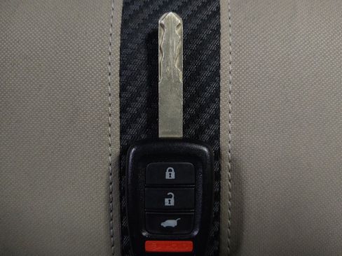 Used 2018 Honda Civic Sport image 32
