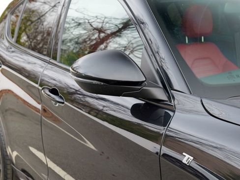 Used 2024 Alfa Romeo Stelvio Ti w/ Performance Driving Package image 10