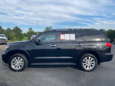 Used 2010 Toyota Sequoia Limited RWD image 4