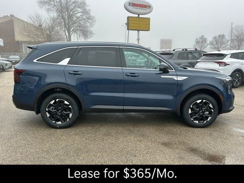 New 2026 Kia Sorento S image 6