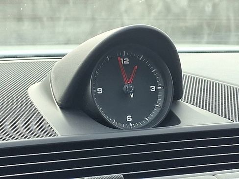 Used 2019 Porsche Panamera 4 image 26