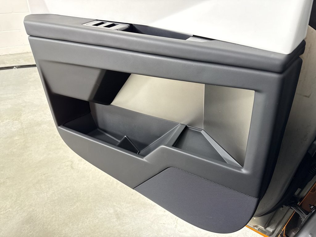 Used 2024 Tesla Cybertruck AWD Crew Cab image 35