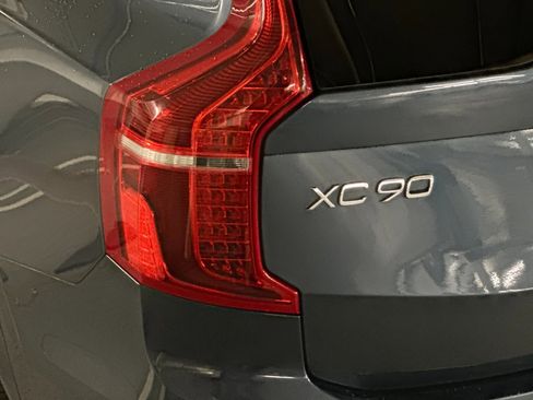 Used 2018 Volvo XC90 T5 Momentum image 27