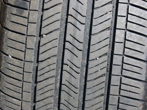 Used 2020 Chevrolet Traverse LT w/ Driver Confidence II Package image 53