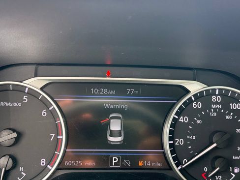 Used 2024 Nissan Sentra SV FWD image 15