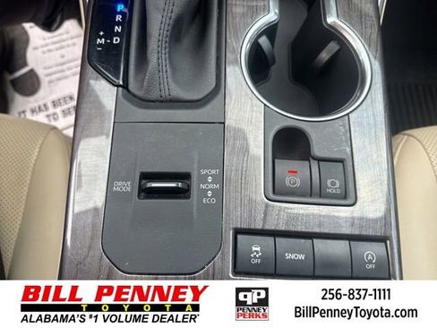 Used 2021 Toyota Highlander Limited image 30