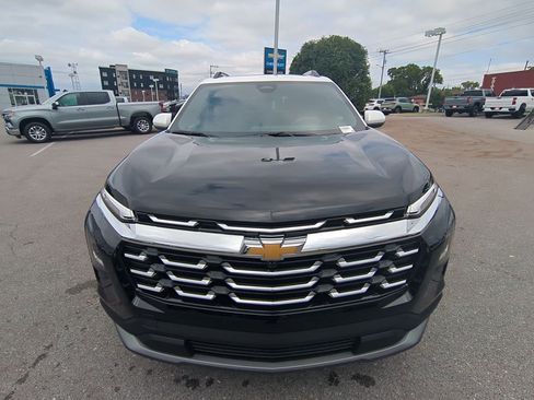 Used 2026 Chevrolet Equinox LT w/ Convenience Package II image 3