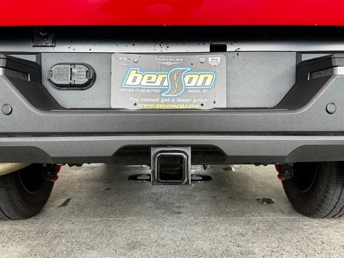 Used 2026 Toyota Tundra Limited w/ TRD Off-Road Package AWD/4WD image 9