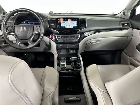 Used 2020 Honda Pilot Touring image 18