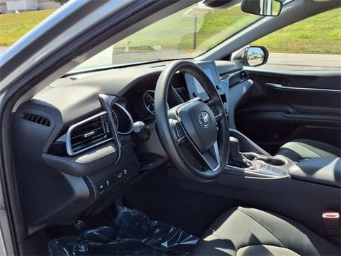 Used 2023 Toyota Camry LE image 48