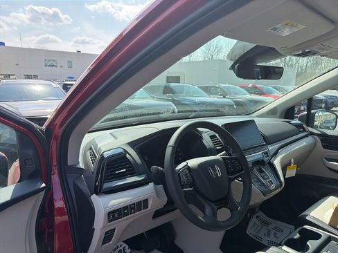 New 2026 Honda Odyssey Elite image 15