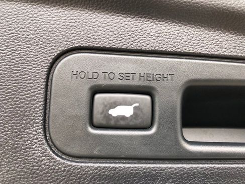 Used 2023 Acura MDX SH-AWD w/ Technology Package image 38