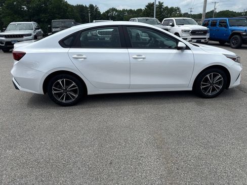 Used 2023 Kia Forte Sedan FWD image 6