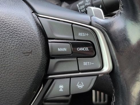 Used 2018 Honda Accord Sport image 23