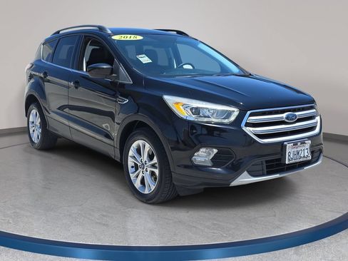 Used 2018 Ford Escape SEL AWD/4WD image 4