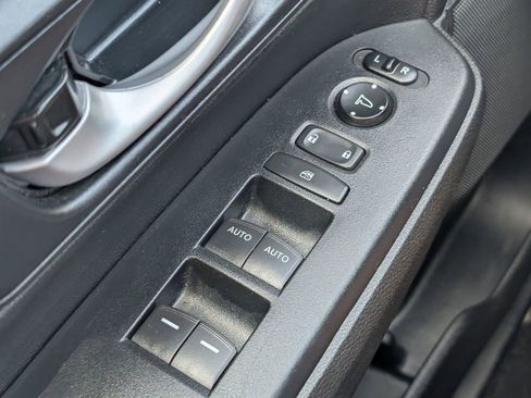 Used 2022 Honda CR-V Special Edition image 11