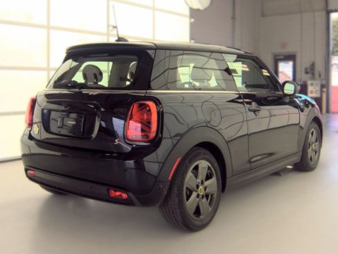 Used 2023 MINI Cooper SE FWD image 2