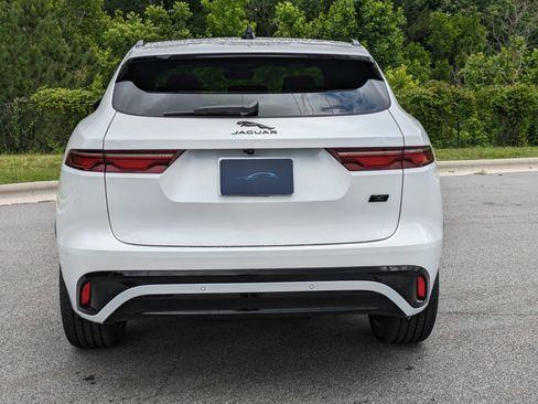 New 2026 Jaguar F-PACE R-Dynamic S image 7
