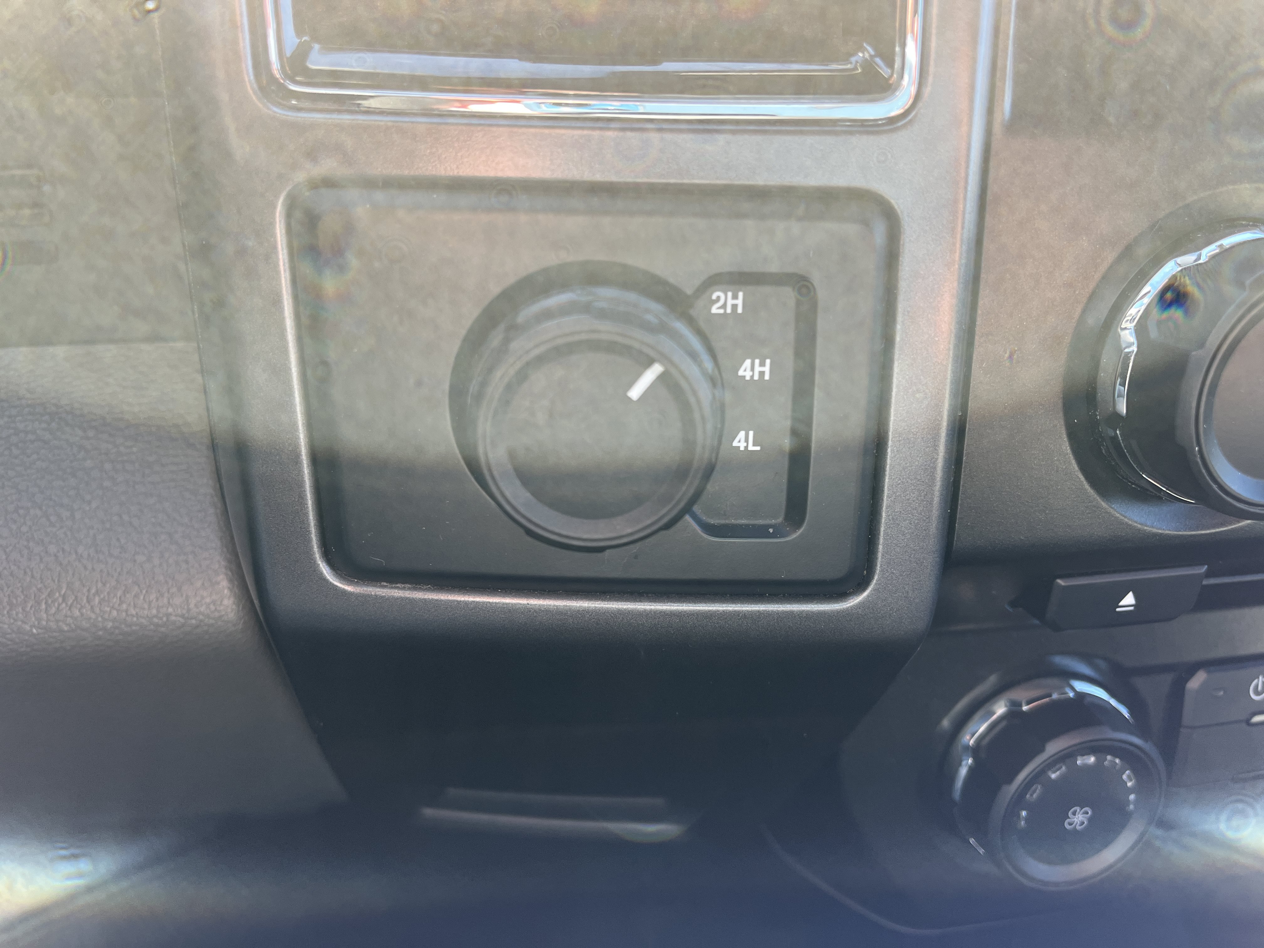 Used 2017 Ford F150 XLT AWD/4WD image 16