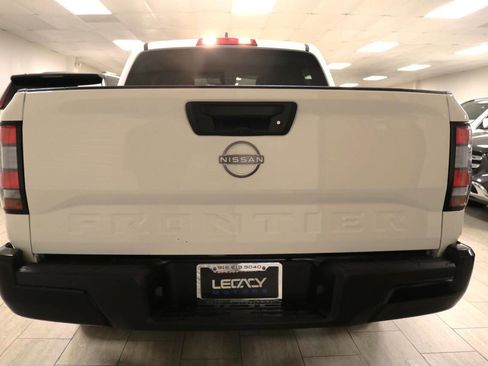 Used 2022 Nissan Frontier S image 5