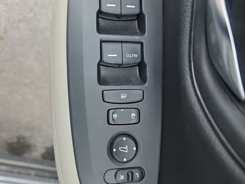 Certified 2023 Honda HR-V LX image 12