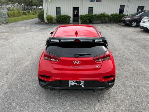Used 2022 Hyundai Veloster N image 6