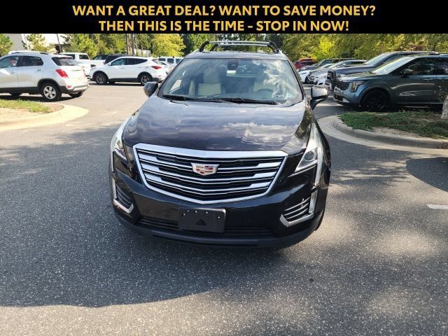 Used 2018 Cadillac XT5 Luxury w/ Driver Awareness Package AWD/4WD image 3
