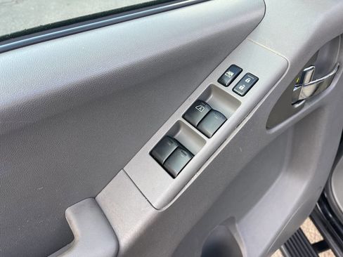 Used 2017 Nissan Frontier SV w/ SV Value Truck Package image 18