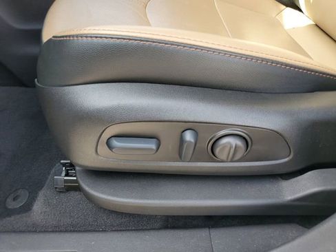 Used 2024 Chevrolet Equinox Premier image 17