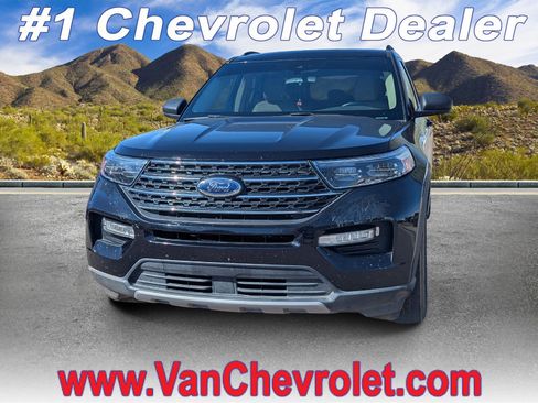 Used 2022 Ford Explorer XLT w/ Equipment Group 202A image 1