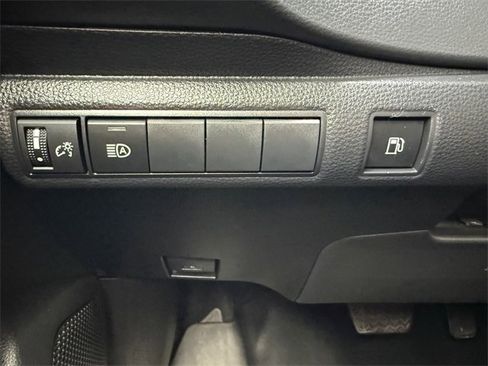 Certified 2024 Toyota Corolla LE image 54