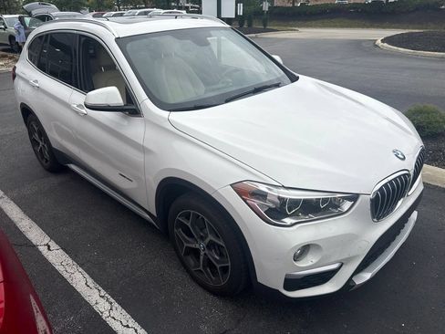 Used 2016 BMW X1 xDrive28i AWD/4WD image 5